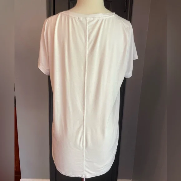 Women’s Athleta White Scoop Neck Short Sleeve Top - Picture 3 of 7